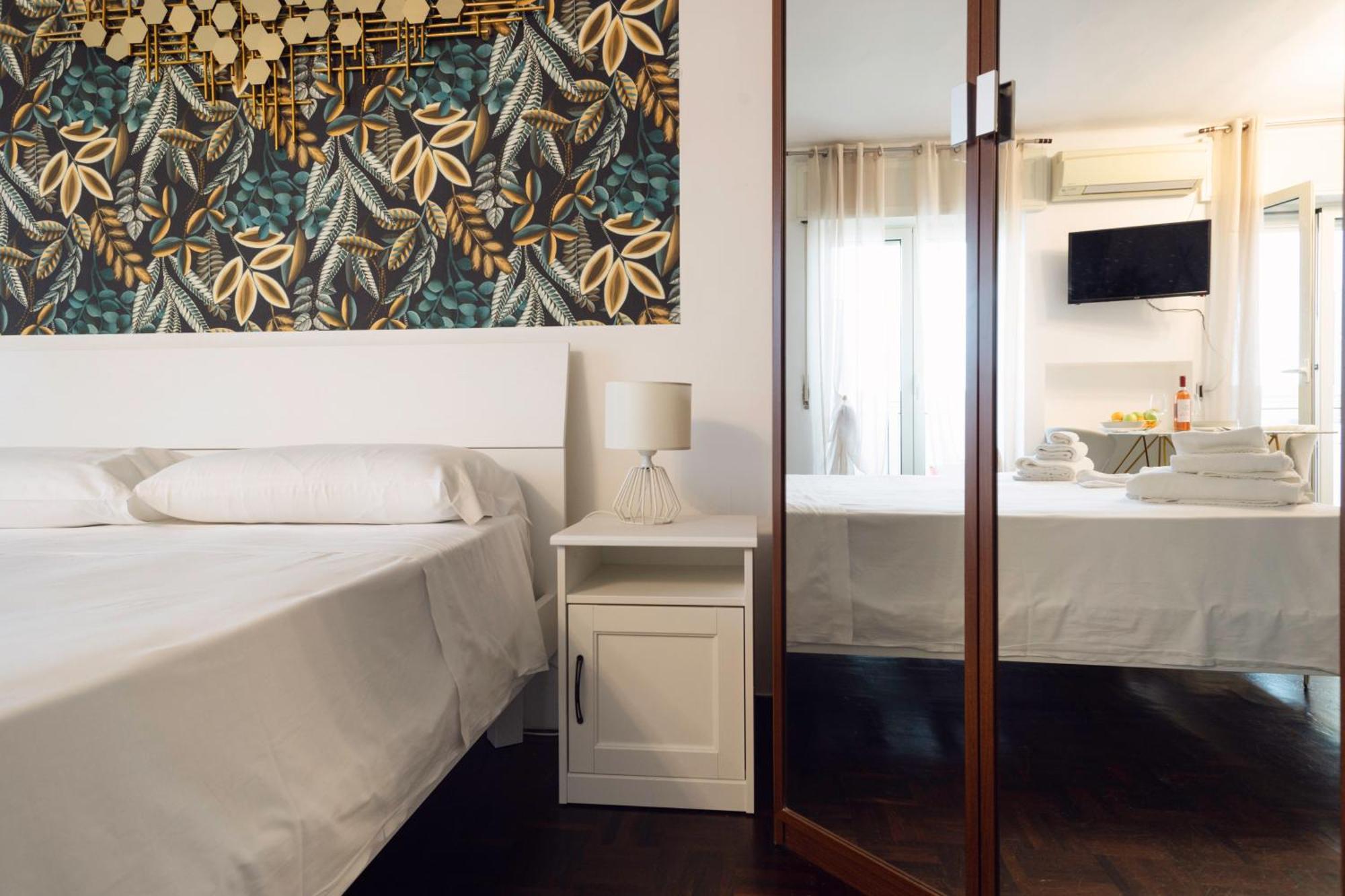Bari Central Suite - Central Apartment With Sea View - Bari Exterior foto